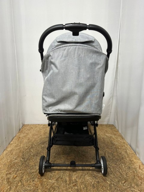 Chicco Trolley Me Wózek spacerowy do 15kg Chicco Trolley Me Wózek spacerowy do 15kg