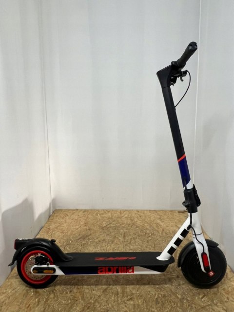 Hulajnoga Aprilia Esrz 300 W Hulajnoga Aprilia Esrz 300 W
