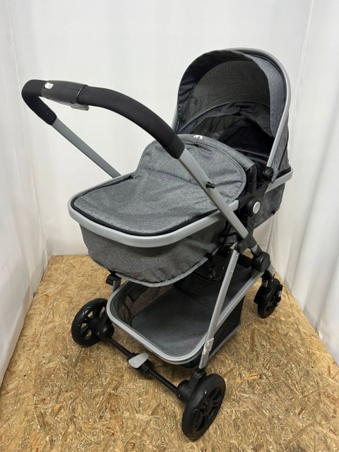 Bebeconfort Hello 2-w-1 wózek spacerowy do 22kg Bebeconfort Hello 2-w-1 wózek spacerowy do 22kg