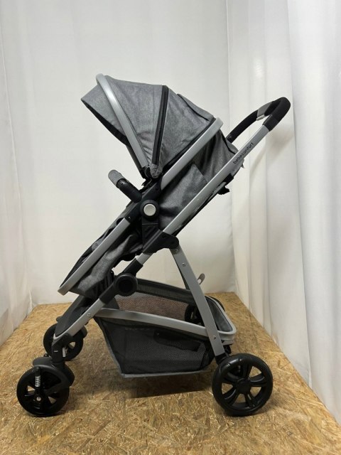 Bebeconfort Hello 2-w-1 wózek spacerowy do 22kg Bebeconfort Hello 2-w-1 wózek spacerowy do 22kg