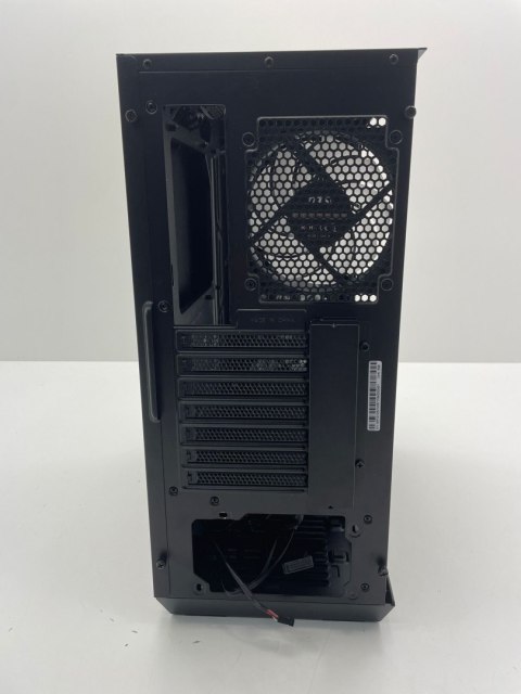 Obudowa MSI MPG Gungnir 110R Midi Tower Obudowa MSI MPG Gungnir 110R Midi Tower
