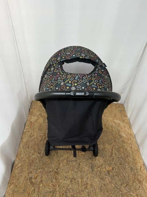 Chicco Glee lekki wózek spacerowy do 22 kg Chicco Glee lekki wózek spacerowy do 22 kg