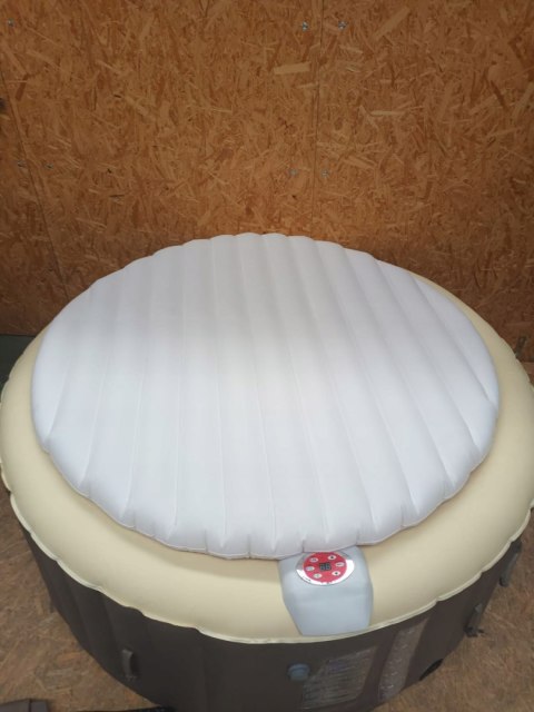 Basen z hydromasażem Spa nadmuchiwany okrągły EASE.ZONE 800 l Basen z hydromasażem Spa nadmuchiwany okrągły EASE.ZONE 800 l
