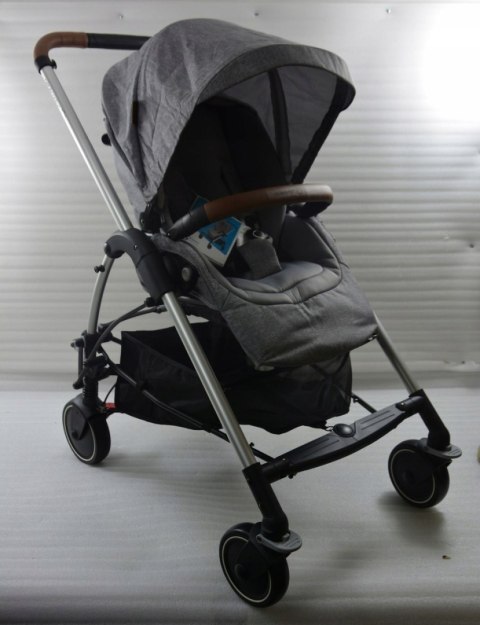 Bebe Confort Mya Wózek spacerowy Bebe Confort Mya Wózek spacerowy