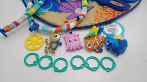 Bright Starts Disney Nemo mata edukacyjna Bright Starts Disney Nemo mata edukacyjna