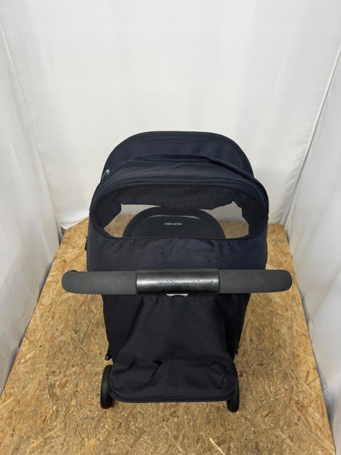 Wózek Spacerowy MAXI-COSI Lara2 Black Wózek Spacerowy MAXI-COSI Lara2 Black