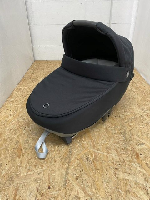Maxi-Cosi Jade Gondola Essential black Maxi-Cosi Jade Gondola Essential black