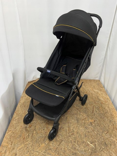 Chicco Glee lekki wózek spacerowy do 22 kg czarny Chicco Glee lekki wózek spacerowy do 22 kg czarny