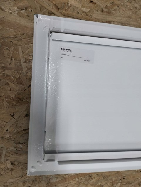 Schneider Resi9 R9H13286 skrzynka obudowa Schneider Resi9 R9H13286 skrzynka obudowa