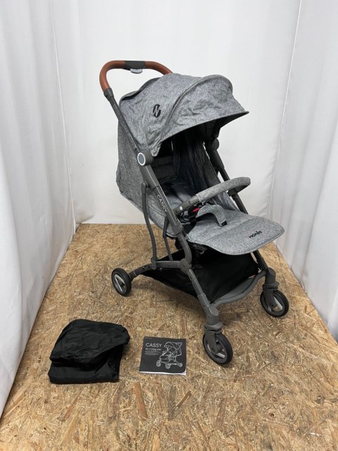 Nania Cassy kompaktowy wózek spacerowy 6-36m Nania Cassy kompaktowy wózek spacerowy 6-36m
