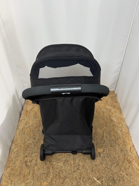 Wózek Spacerowy MAXI-COSI Lara2 Black Wózek Spacerowy MAXI-COSI Lara2 Black