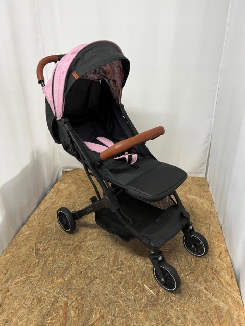MOMI Estelle Wózek spacerowy dla dzieci do 15kg MOMI Estelle Wózek spacerowy dla dzieci do 15kg