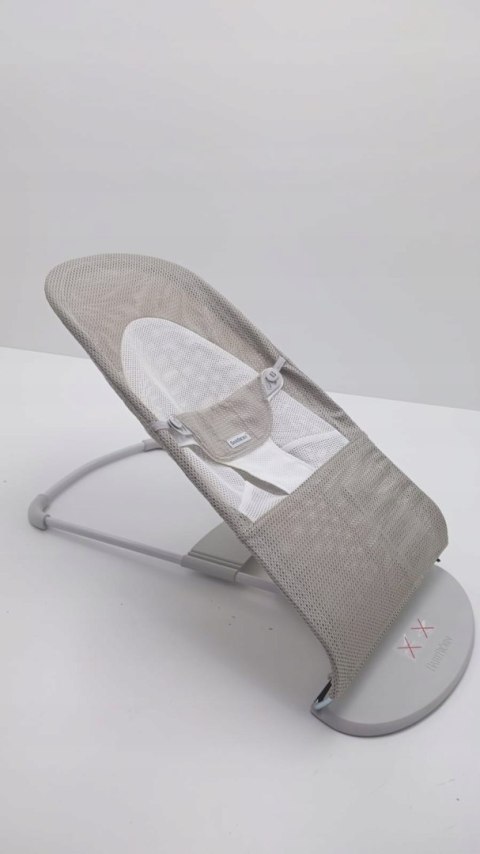 BABYBJORN - leżaczek SOFT MESH - Szary Beż/Biały