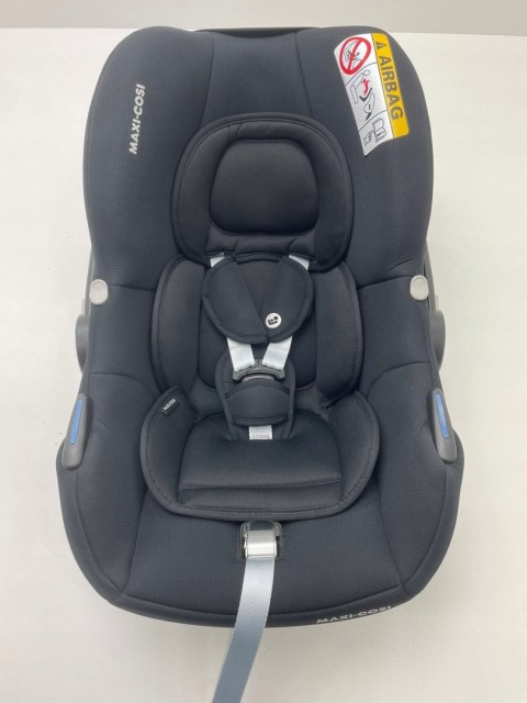 Maxi-Cosi fotelik CabrioFix i-Size 0-12kg Essential Black Maxi-Cosi fotelik CabrioFix i-Size 0-12kg Essential Black