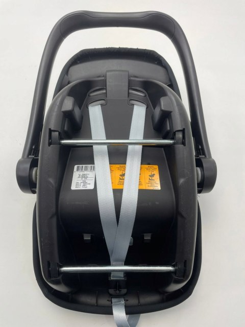 Maxi-Cosi fotelik CabrioFix i-Size 0-12kg Essential Black Maxi-Cosi fotelik CabrioFix i-Size 0-12kg Essential Black