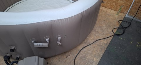 Basen z hydromasażem nadmuchiwany okrągły Intex Pure Spa Sahara 6 miejsc Basen z hydromasażem nadmuchiwany okrągły Intex Pure Spa Sahara 6 miejsc