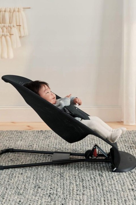 BABYBJORN leżaczek Bliss, siatkowy, czarny BABYBJORN leżaczek Bliss, siatkowy, czarny