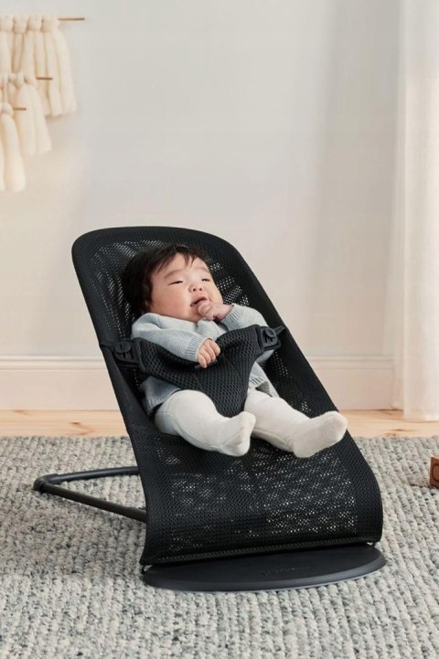 BABYBJORN leżaczek Bliss, siatkowy, czarny BABYBJORN leżaczek Bliss, siatkowy, czarny