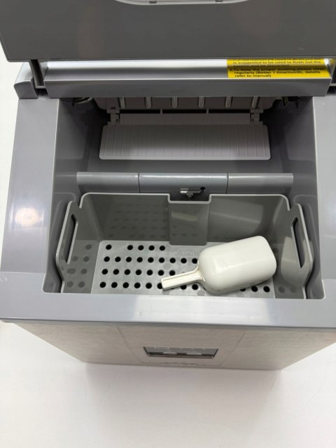 Kostkarka do lodu Saro EB 15 srebrny/szary 110 W Kostkarka do lodu Saro EB 15 srebrny/szary 110 W