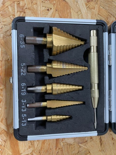 Flintronic Titanium 5-częściowy zestaw wierteł stopniowych, HSS, spirala Flintronic Titanium 5-częściowy zestaw wierteł stopniowych, HSS, spirala