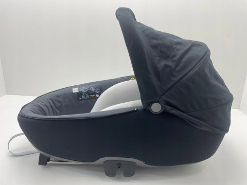 Maxi-Cosi Jade Gondola Essential black Maxi-Cosi Jade Gondola Essential black