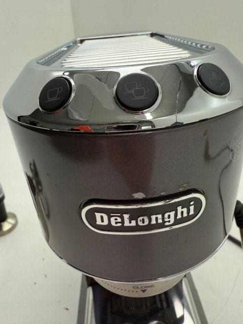 Kolbowy ekspres ciśnieniowy De'Longhi EC885.GY 1300 W srebrny/szary Kolbowy ekspres ciśnieniowy De'Longhi EC885.GY 1300 W srebrny/szary