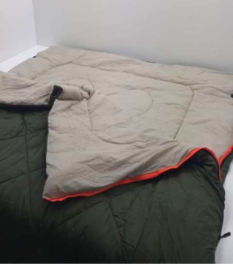 AMAZON BASICS Śpiwór 221 x 150 cm AMAZON BASICS Śpiwór 221 x 150 cm