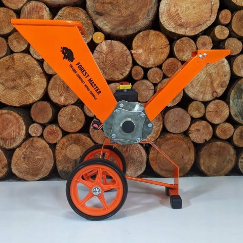 Forest Master FM4DDE Kompaktowy elektryczny rębak do drewna Forest Master FM4DDE Kompaktowy elektryczny rębak do drewna