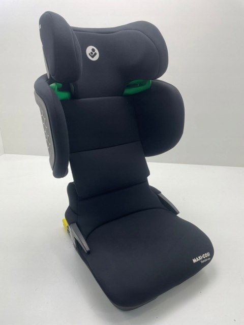 Fotelik Maxi Cosi Tanza i-size 15-36kg 100-150cm full black Fotelik Maxi Cosi Tanza i-size 15-36kg 100-150cm full black