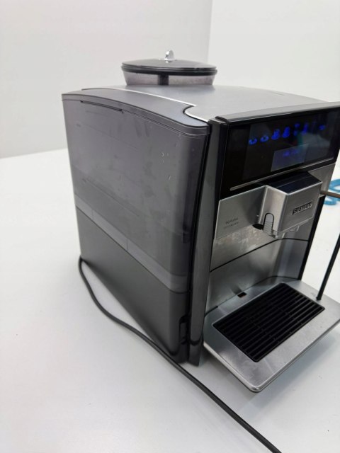 Automatyczny ekspres ciśnieniowy Siemens EQ.6 plus 1500 W srebrny/szary