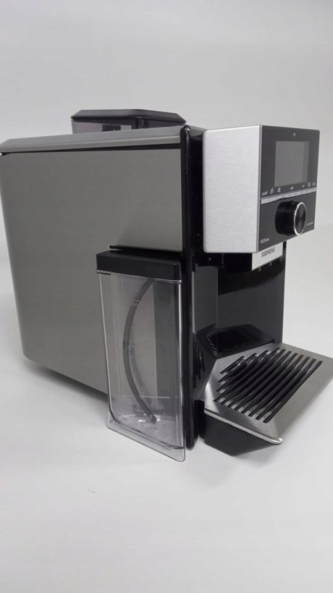 Automatyczny ekspres ciśnieniowy Siemens EQ.9 PLUS EXTRAKLASSE 1500 W