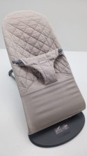 Leżaczek BabyBjorn BLISS piaskowy