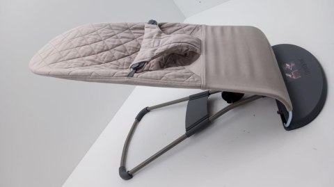 Leżaczek BabyBjorn BLISS piaskowy