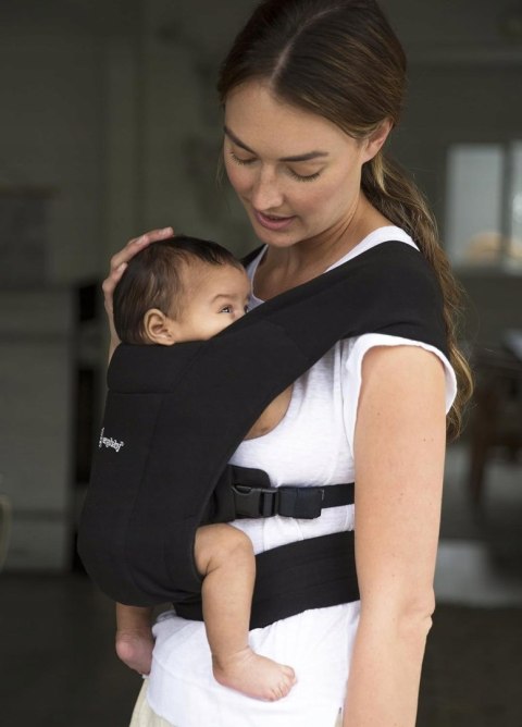 Ergobaby nosidełko Embrace Pure Black