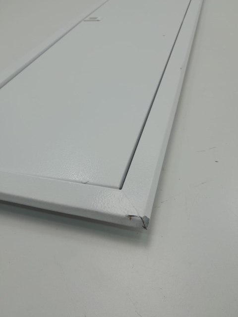 Schneider Resi9 R9H13286 skrzynka obudowa