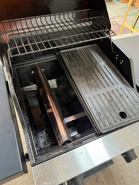 Grill gazowy Char-Broil Advantage Series 225S