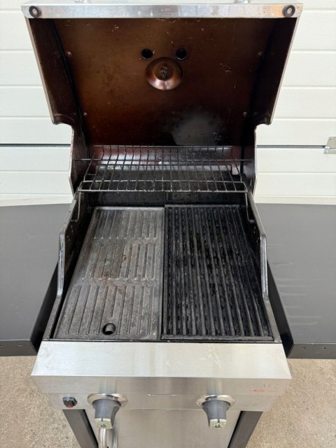 Grill gazowy Char-Broil Advantage Series 225S