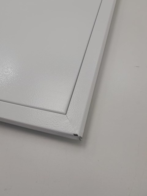 Schneider Resi9 R9H13286 skrzynka obudowa