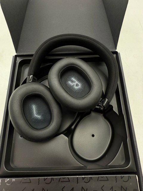 Bezprzewodowy zestaw słuchawkowy Bluetooth 4.1 JBL E65BTNC