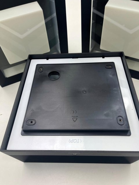 Kinkiet zewnętrzny PHILIPS HUE zintegrowane źródło LED Econic