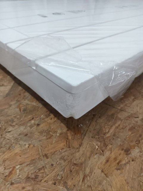 Dmora Sanremo Zestaw ogrodowy stół + 4 ławki biały tworzywo sztuczne