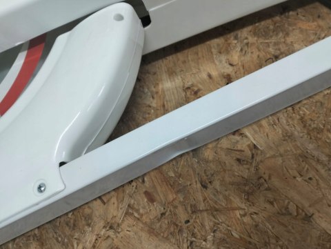 Rower treningowy EVOLAND z 8-poziomową regulacją oporu, biały