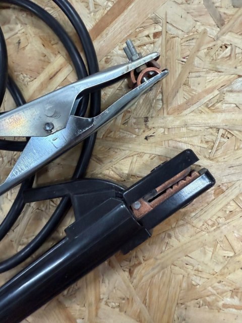 Spawarka inwertorowa Telwin 165 zestaw