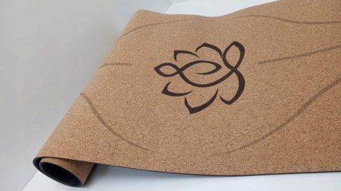 Mata do jogi fitness z korka 183 cm x 61 cm brązowy