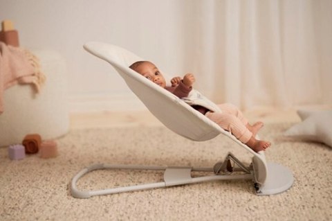 Leżaczek BabyBjörn x 39 x 79 cm jasnobeżowy