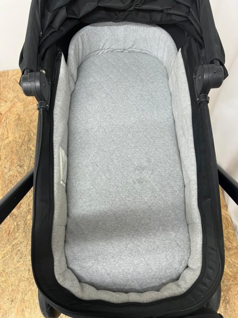 Wózek spacerowy hauck 2w1 z gumowymi oponami Walk N Care Set do 22 kg