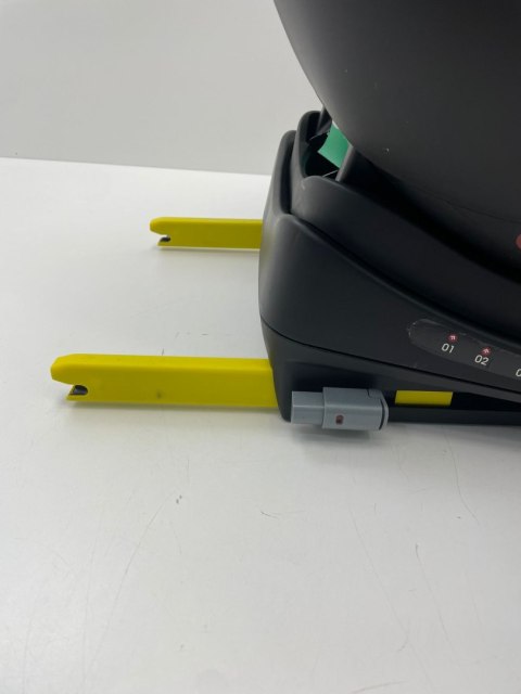 EvolveFix Plus i-Size 0-36 RWF Bebeconfort Black